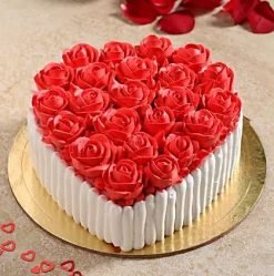 Hearty Roses Cake